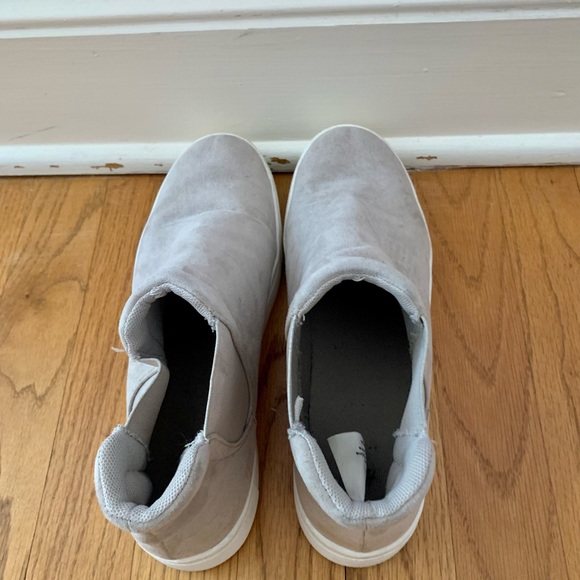 H&M Chelsea Booties - Picture 2 of 4